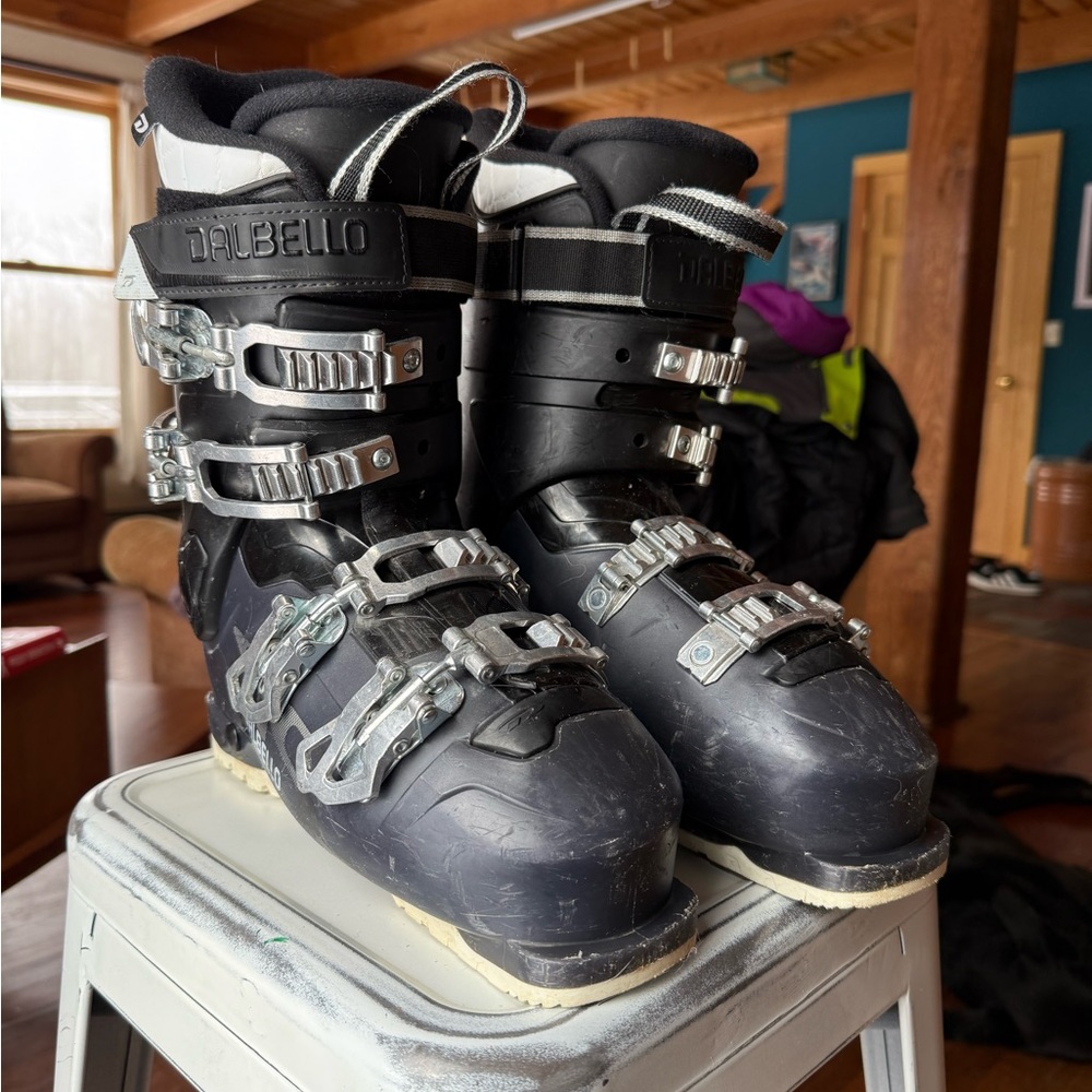 Dalbello Sport 65 Flex Ski Boots size 25.5